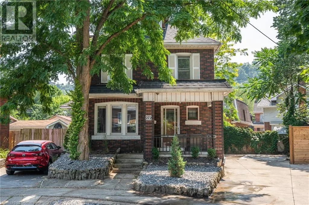 272 STINSON Crescent