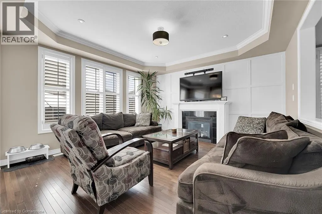 8 CHARTWELL Circle