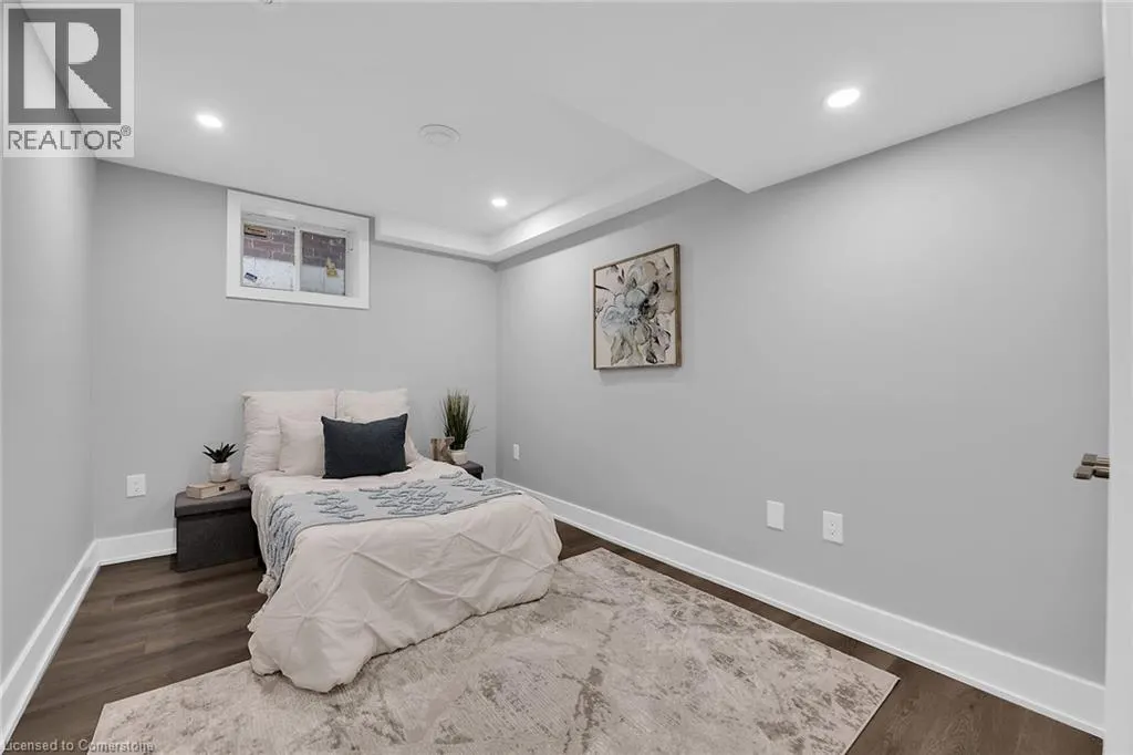 8 CHARTWELL Circle