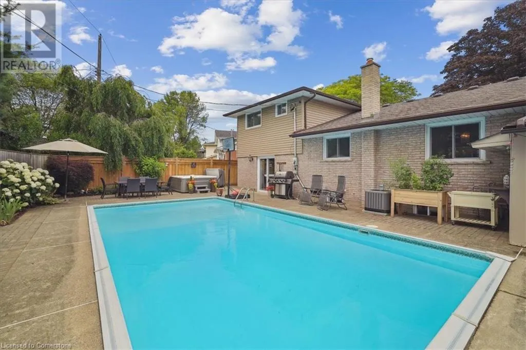 510 FENWICK Place