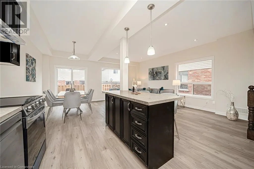 57 REDCEDAR Crescent