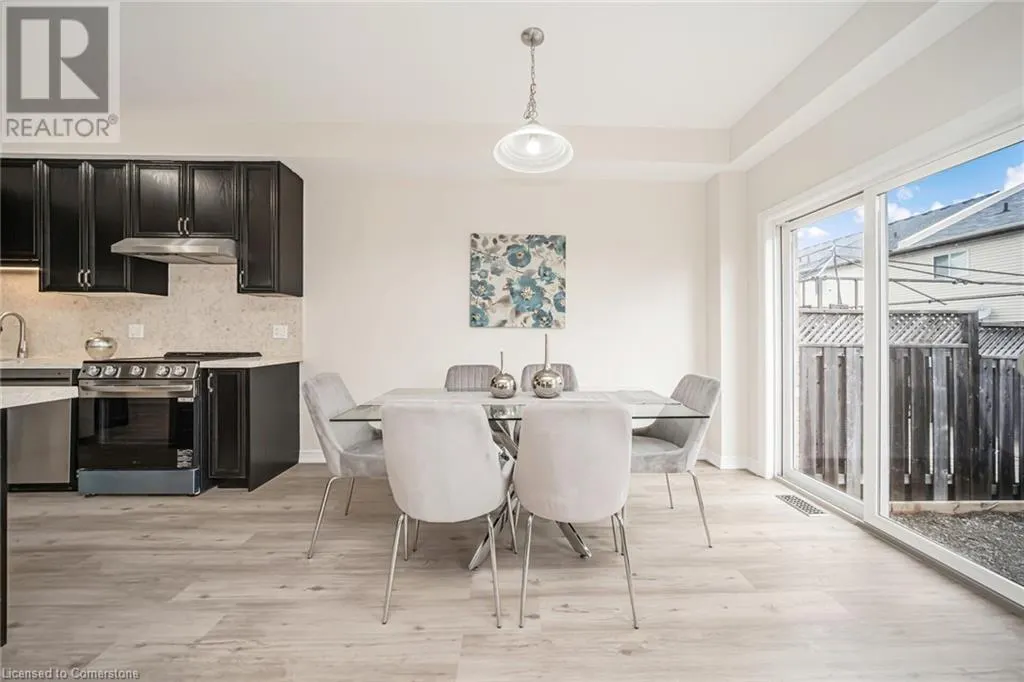 57 REDCEDAR Crescent