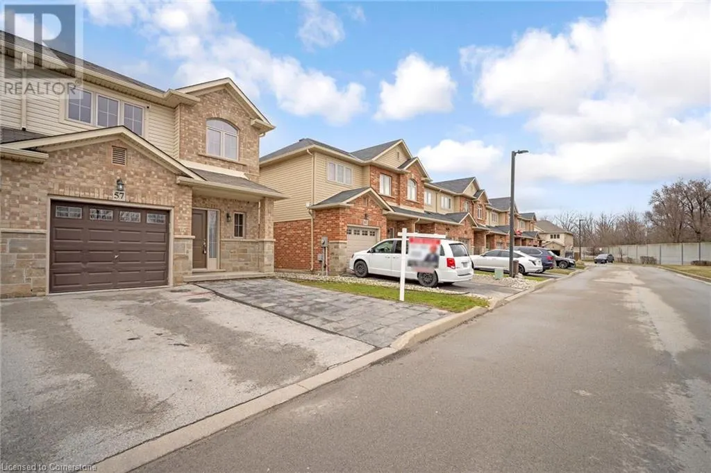 57 REDCEDAR Crescent