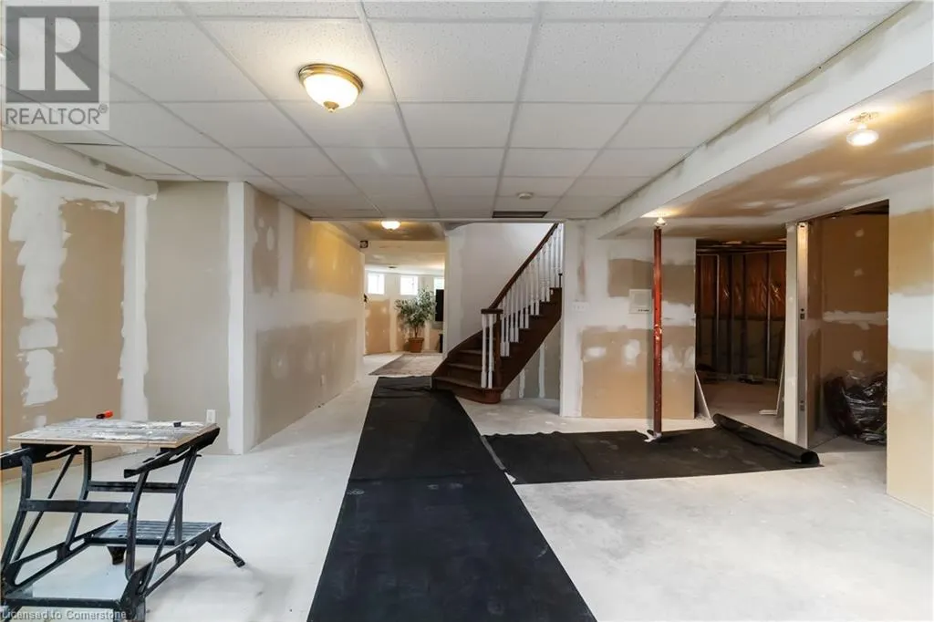 1401 TAMWORTH Court