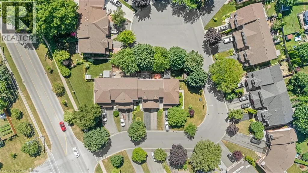 33 WALKER Court