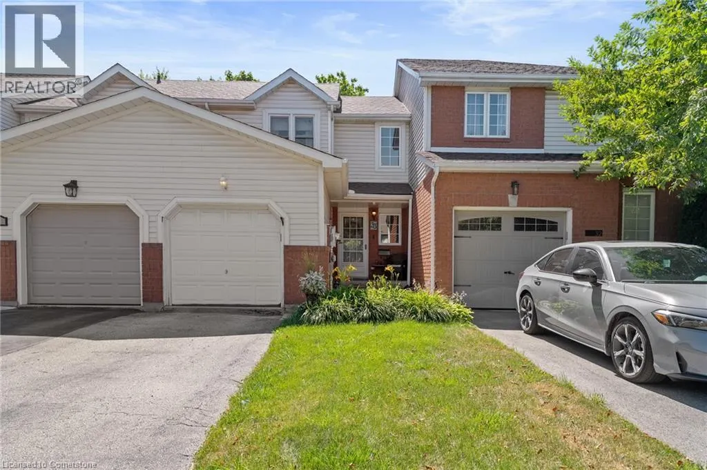 33 WALKER Court