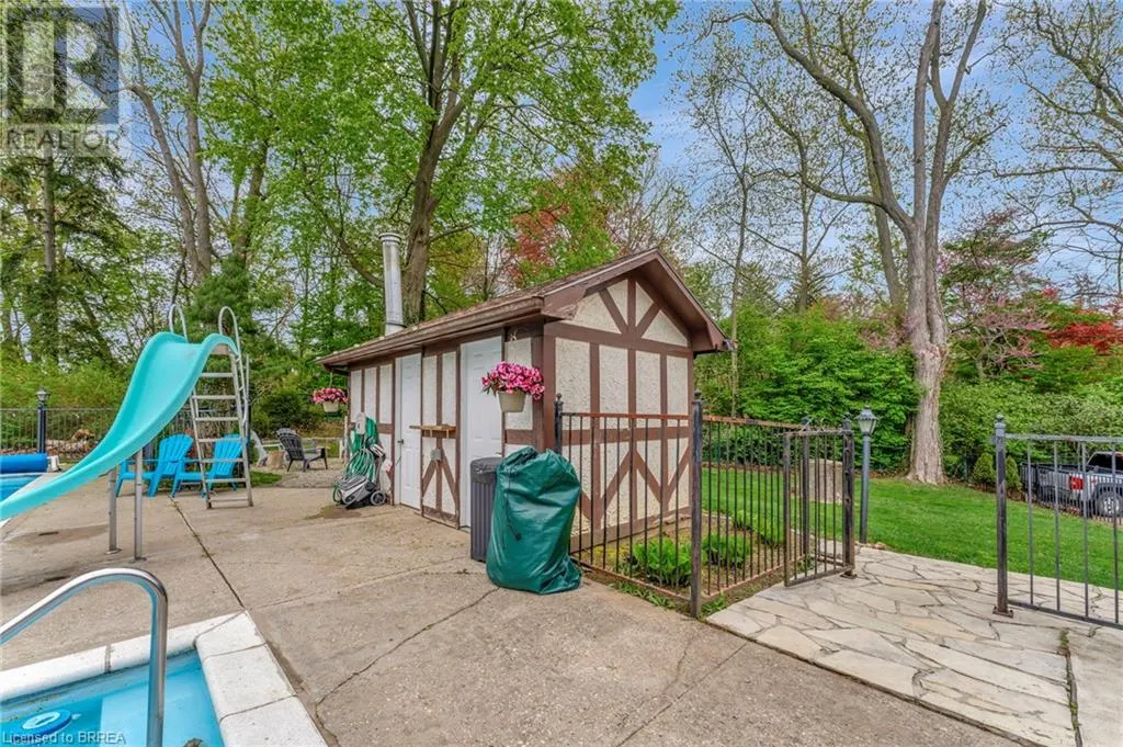 26 EVERGREEN HILL Road