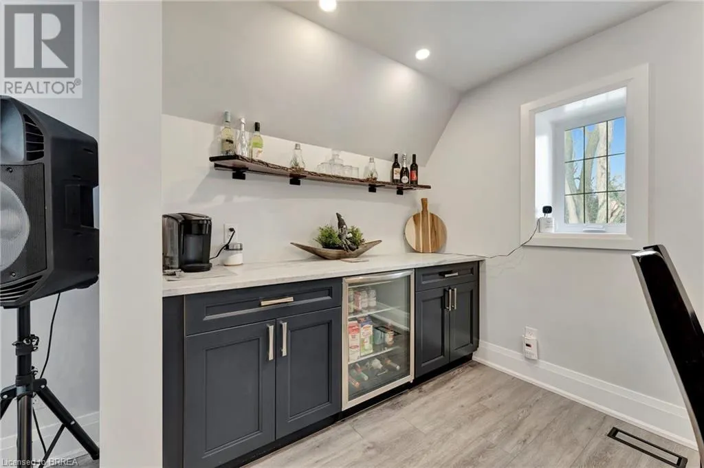 26 EVERGREEN HILL Road