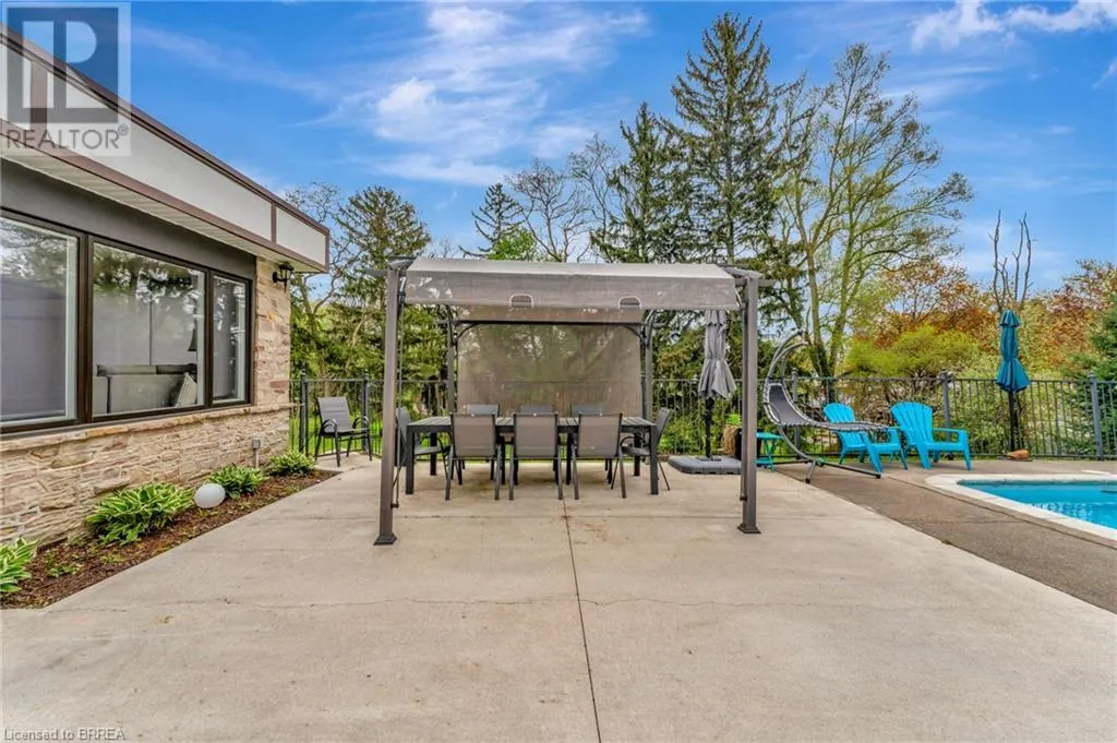 26 EVERGREEN HILL Road