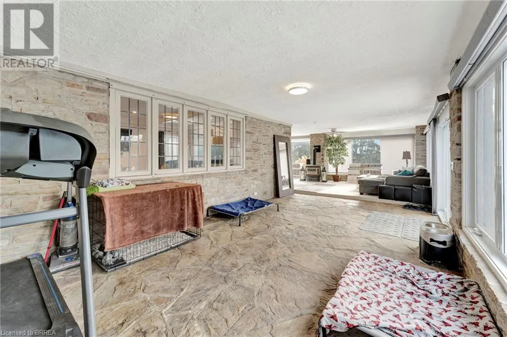 26 EVERGREEN HILL Road