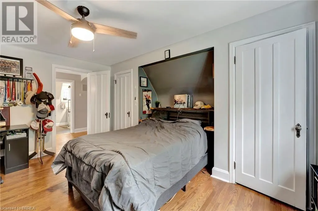 26 EVERGREEN HILL Road