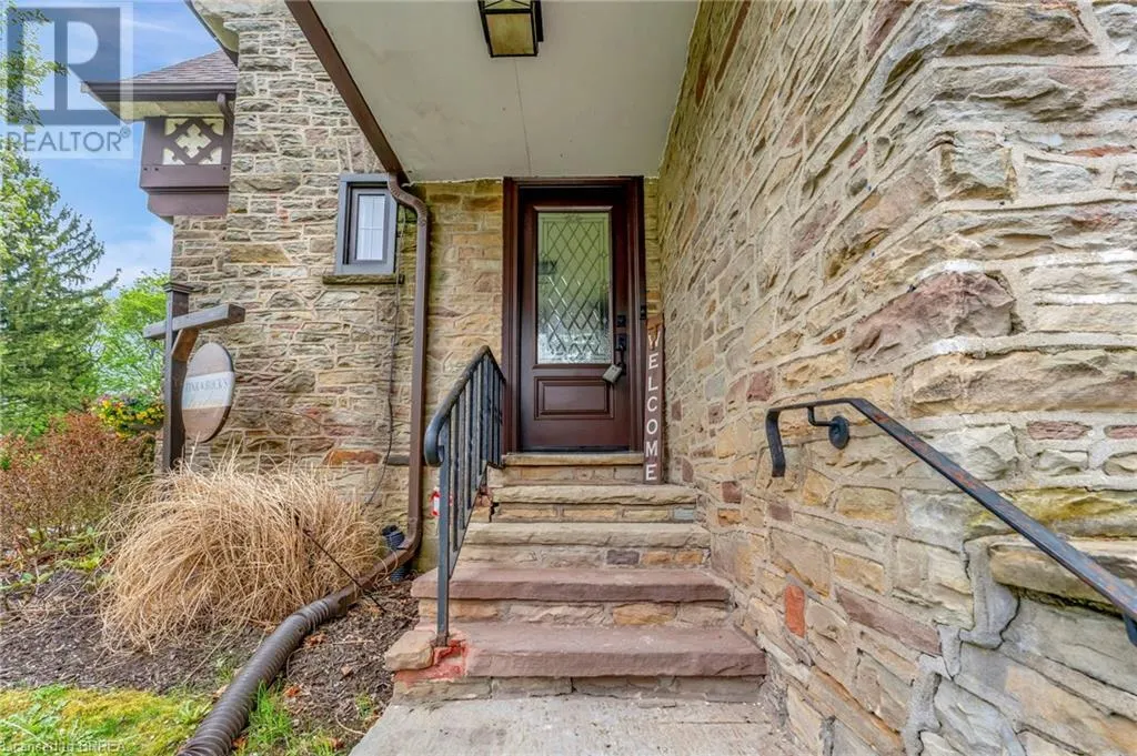 26 EVERGREEN HILL Road