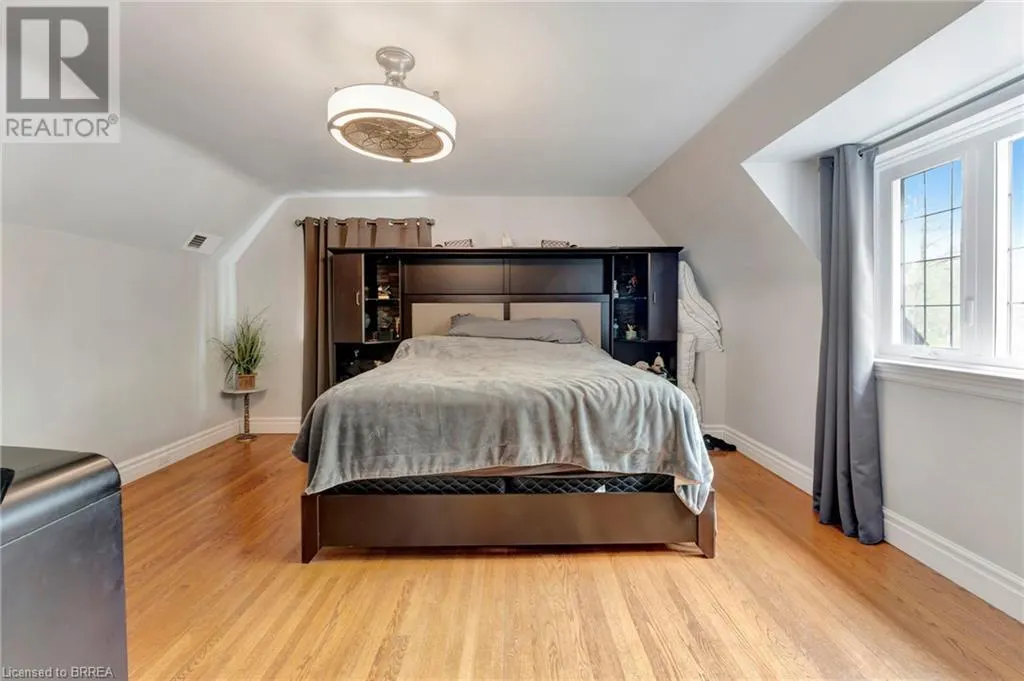 26 EVERGREEN HILL Road