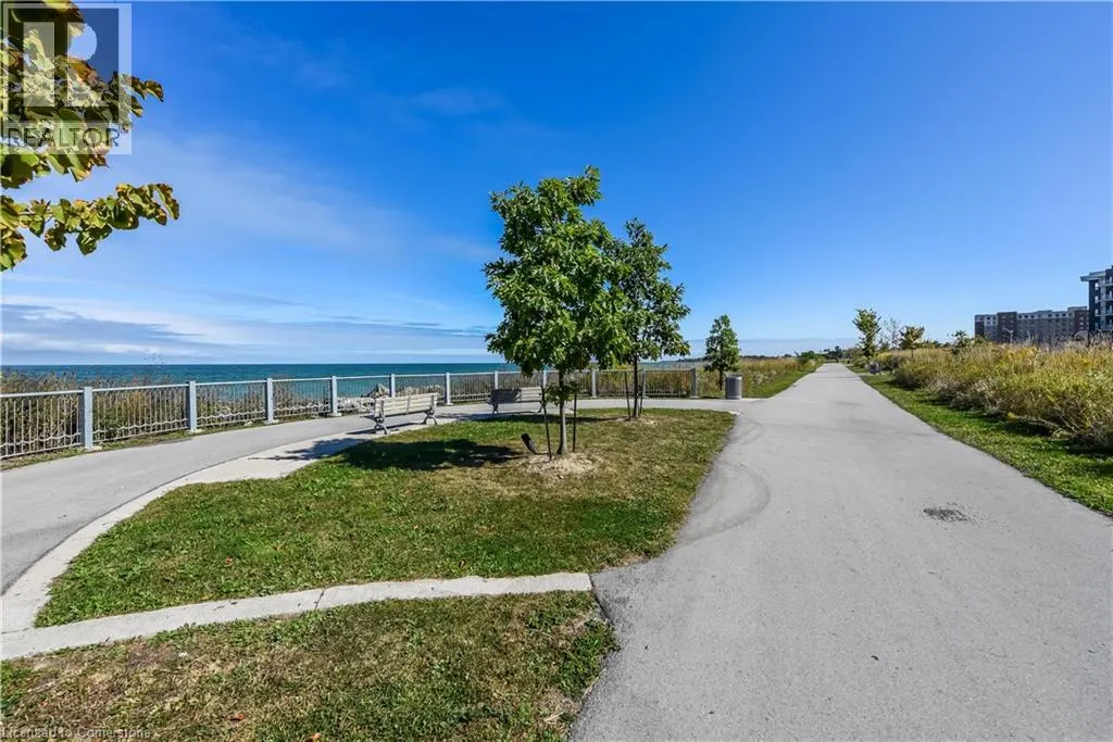 125 SHOREVIEW Place Unit# 103, #103