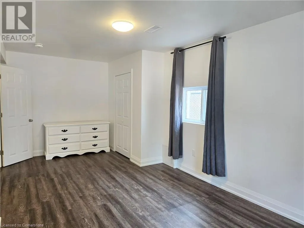 1 ROBINSON Street N Unit# MAIN FLR, #MAIN FLR