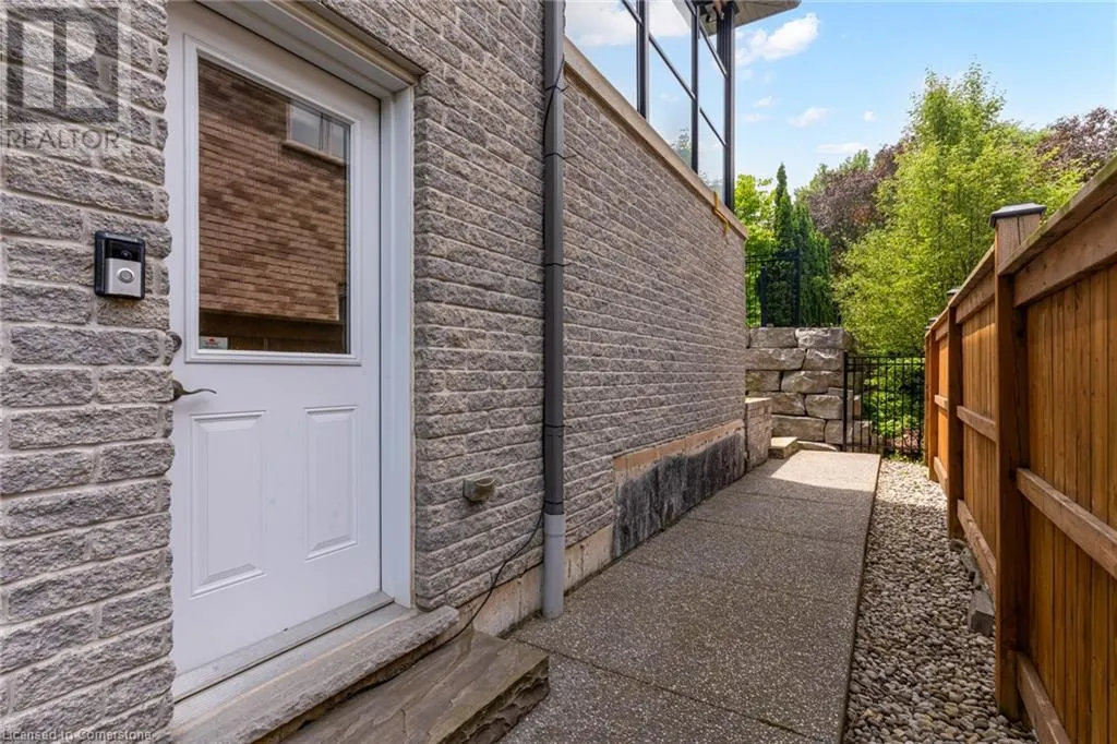 175 OAKHILL Place
