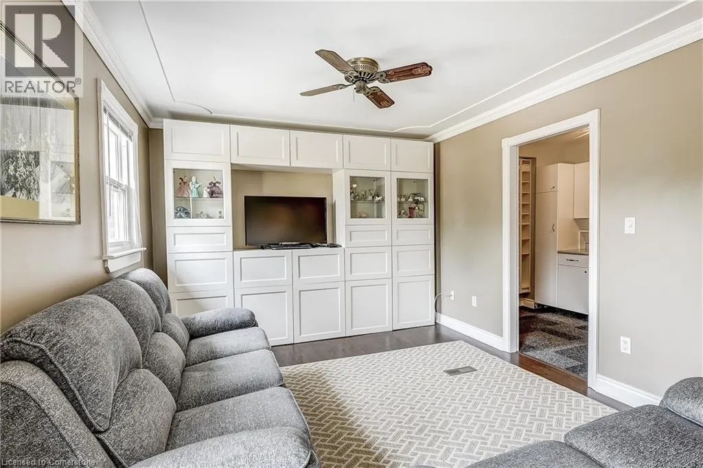235 BRONTE Street S Unit# 69, #69