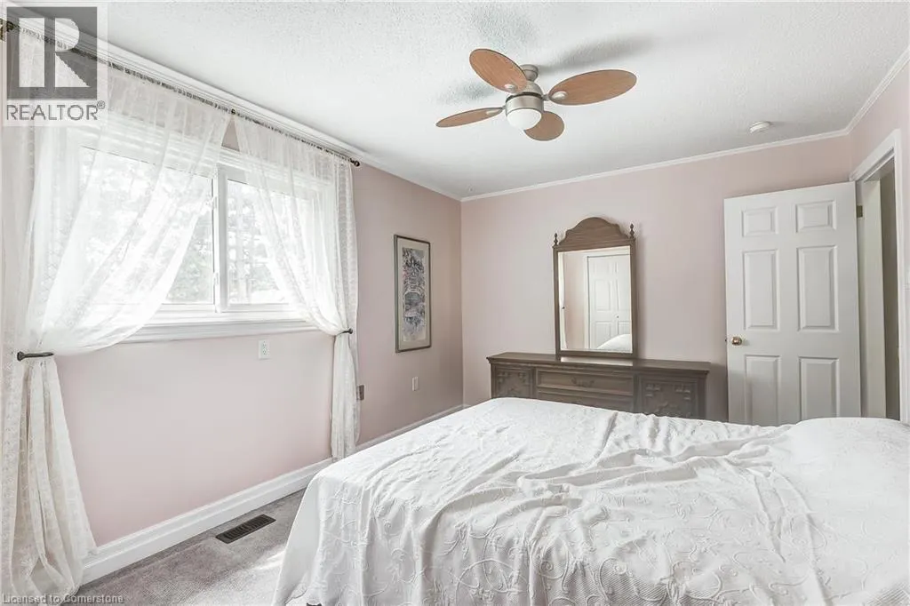235 BRONTE Street S Unit# 69, #69