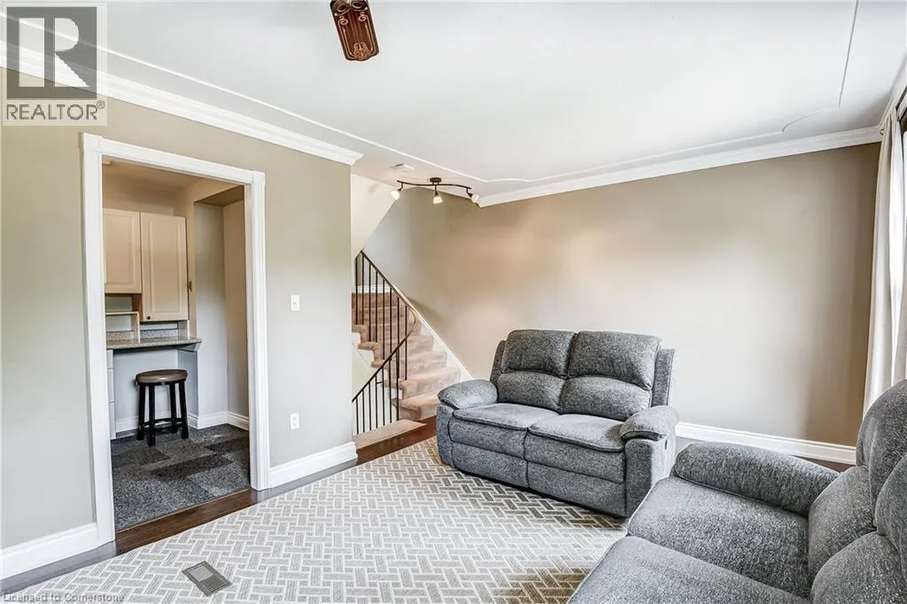 235 BRONTE Street S Unit# 69, #69