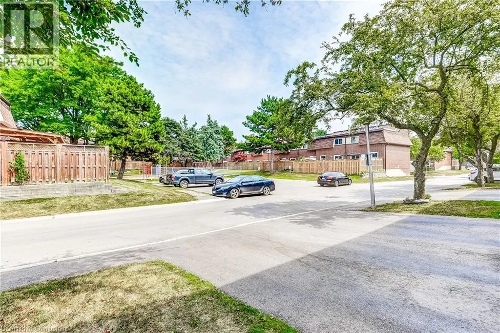 235 BRONTE Street S Unit# 69, #69