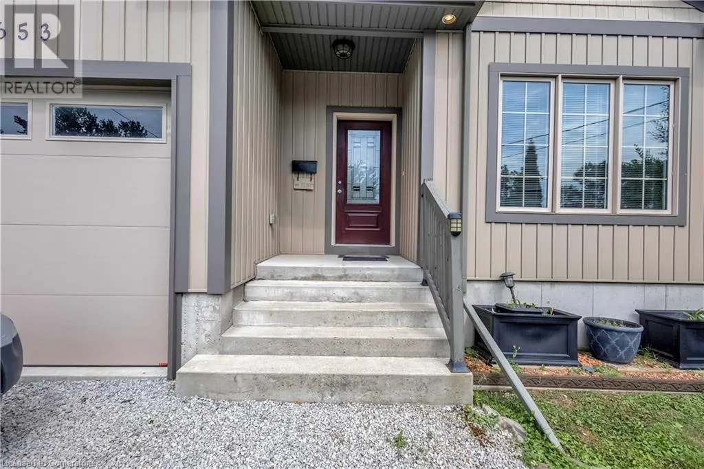 653 DEERE Street