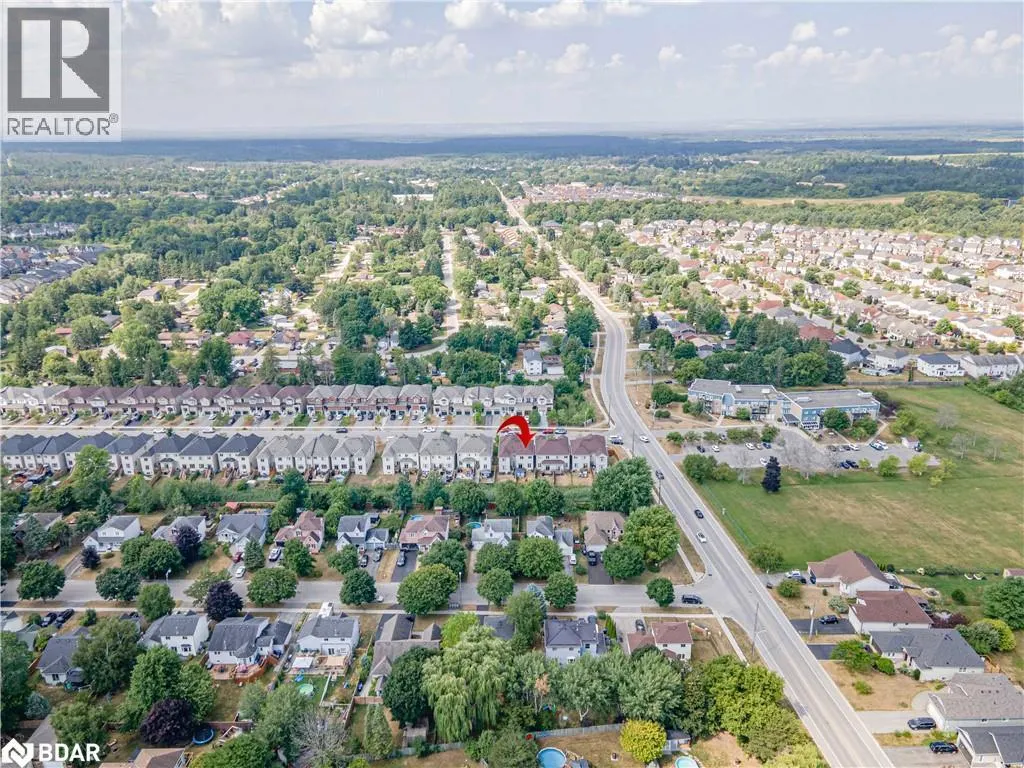 9 GREENWOOD Drive
