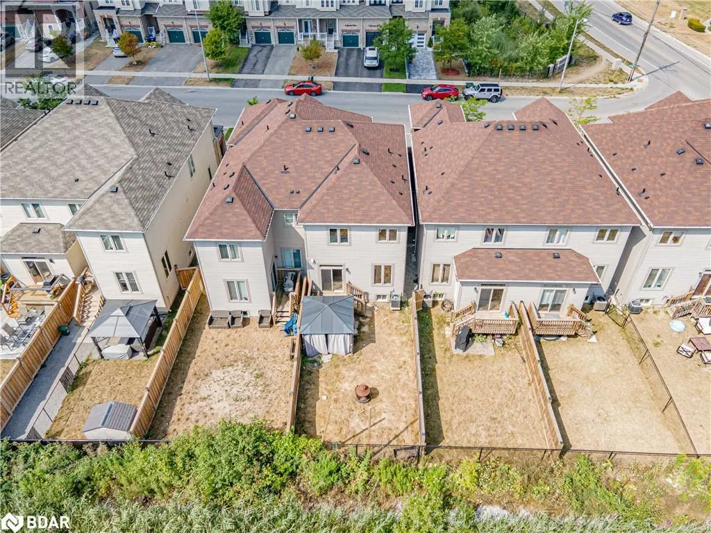 9 GREENWOOD Drive