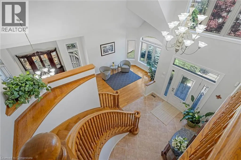 22 SHADELAND Crescent