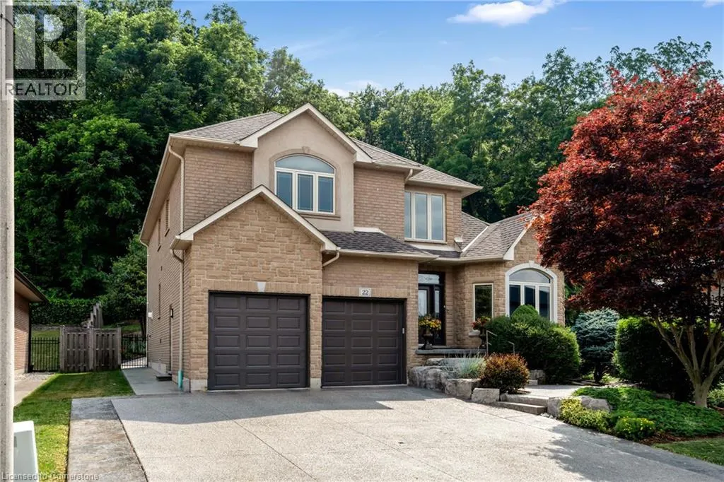 22 SHADELAND Crescent