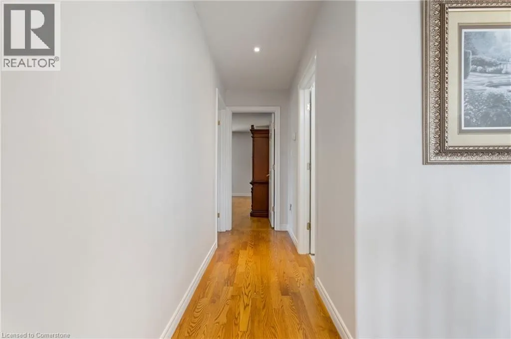 22 SHADELAND Crescent