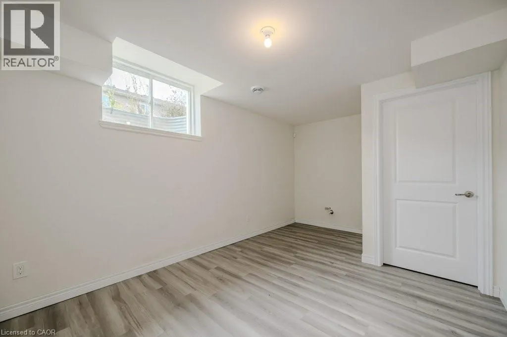 121 SUNFLOWER Place