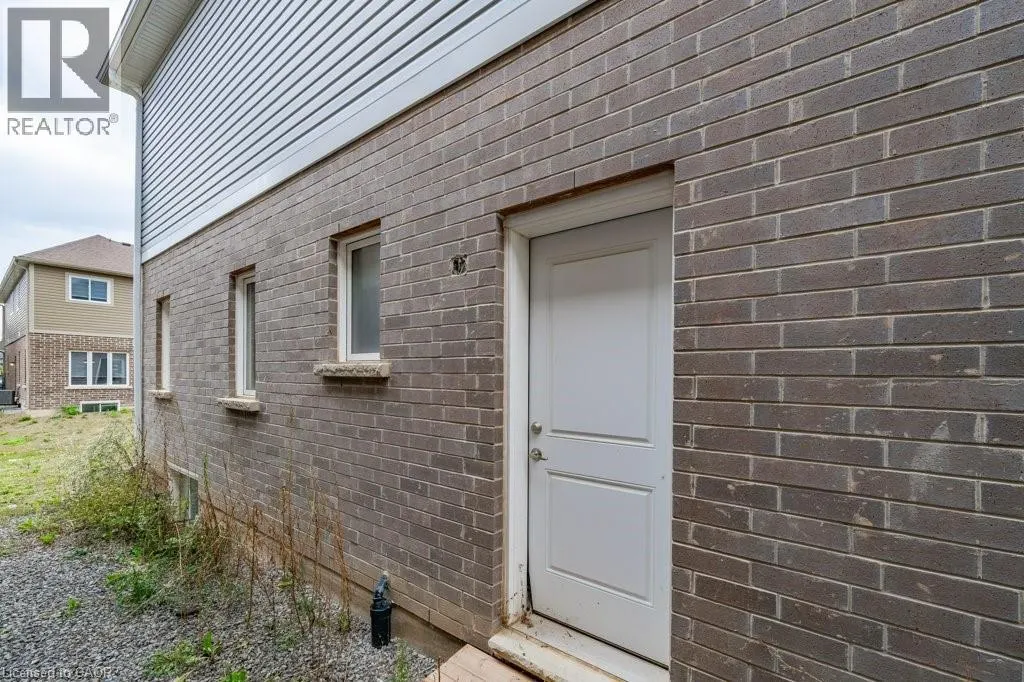 121 SUNFLOWER Place