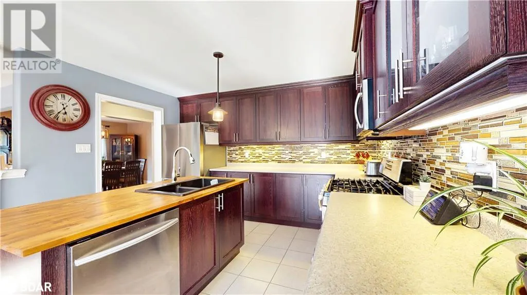 3086 EMPEROR DRIVE Drive