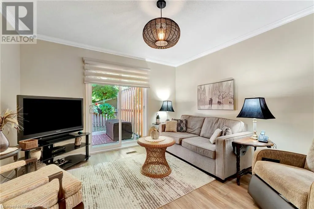 20 COURTLAND Drive Unit# 9, #9