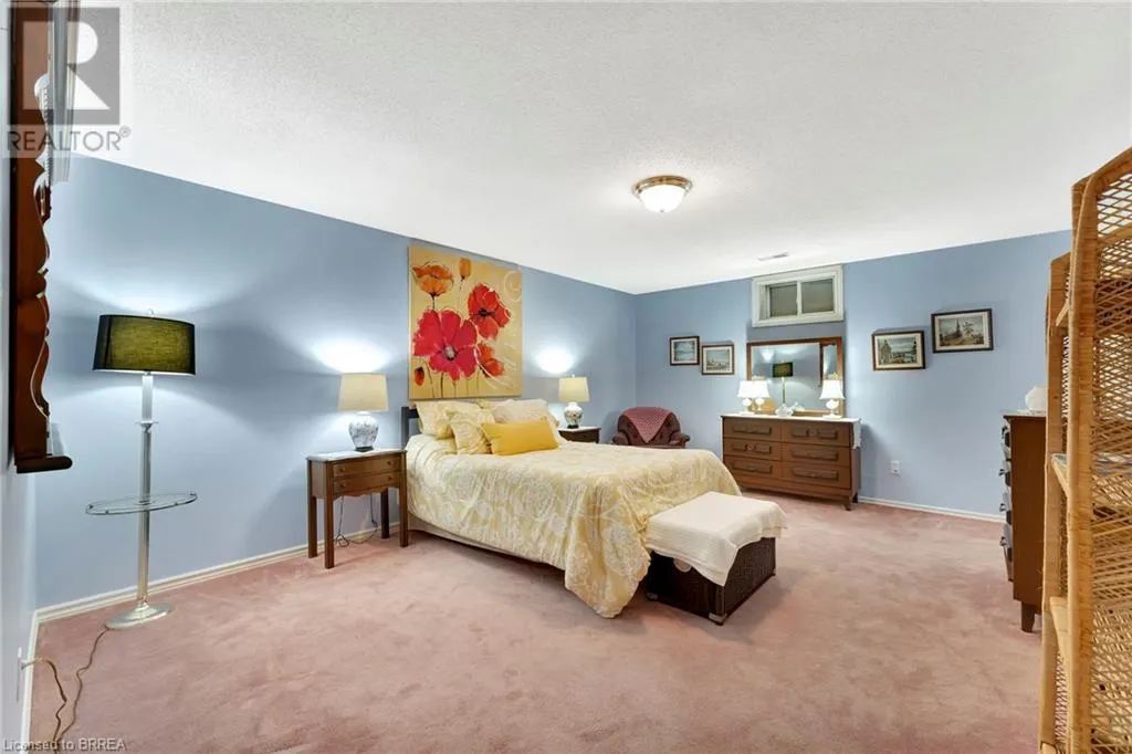 20 COURTLAND Drive Unit# 9, #9