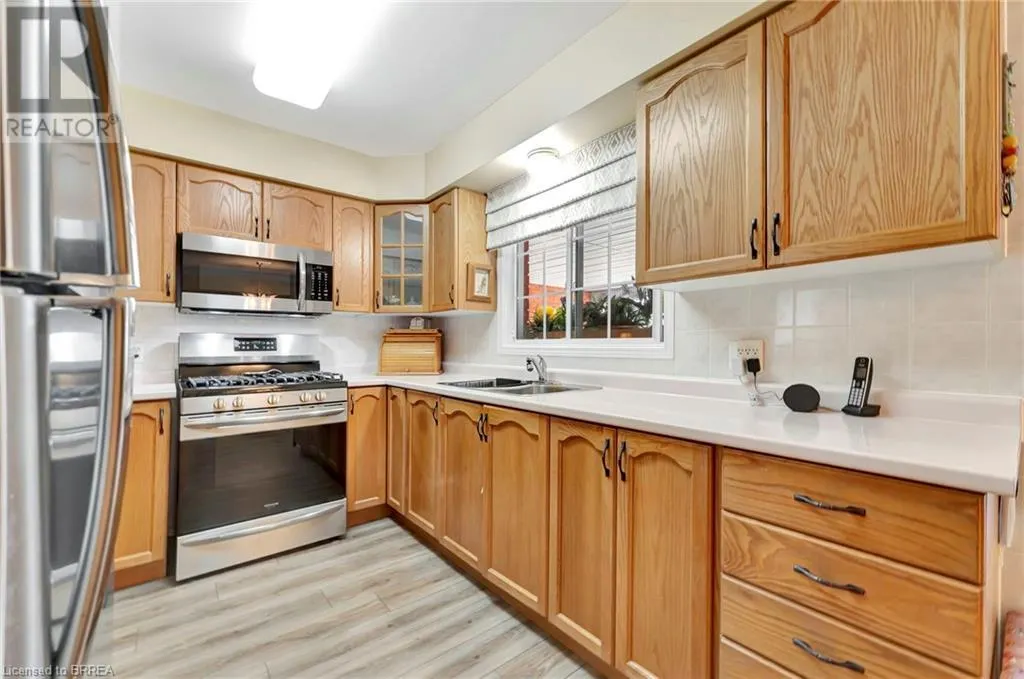 20 COURTLAND Drive Unit# 9, #9