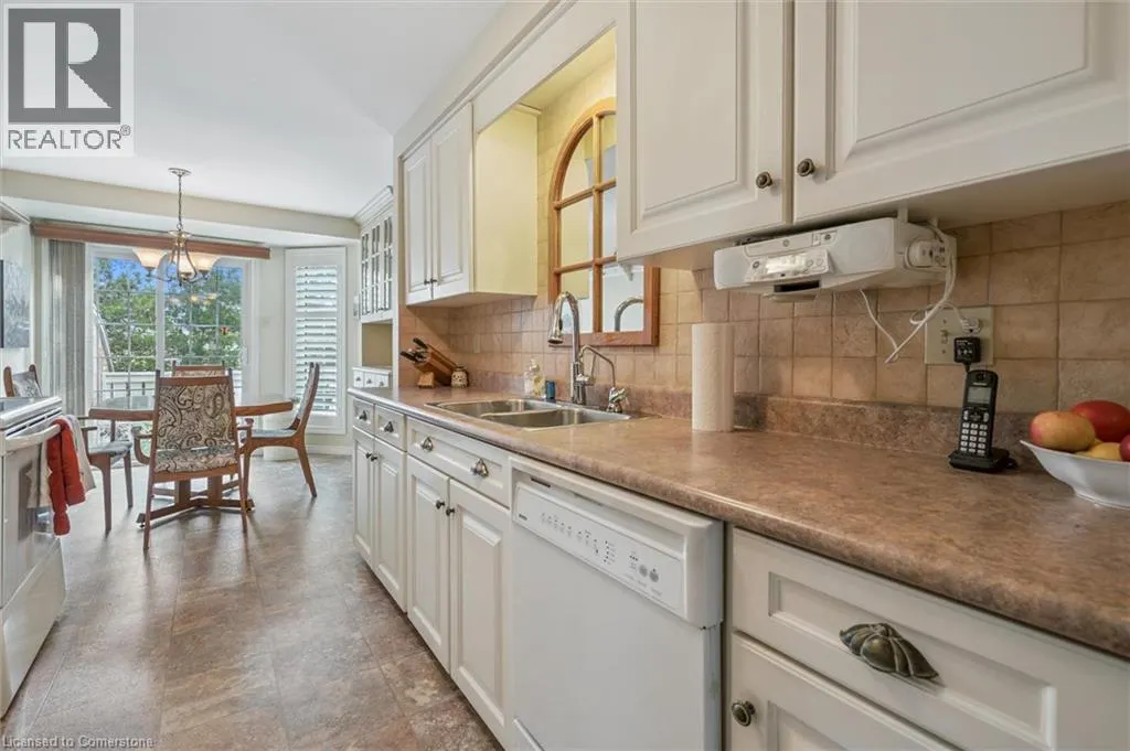 488 BEECHWOOD Drive Unit# 4, #4