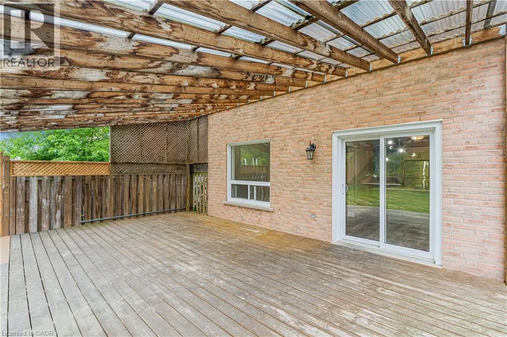 234 INGLIS Street