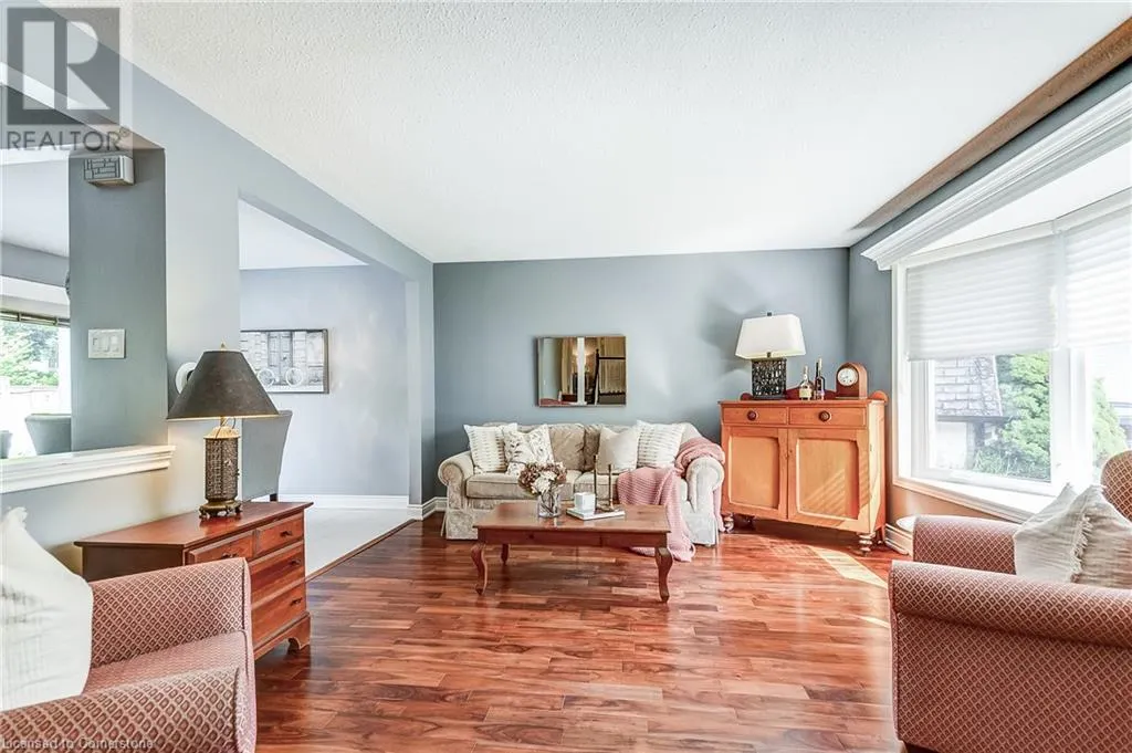 5203 BROUGHTON Crescent