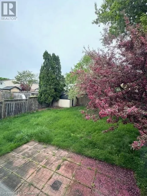 14 PILKINGTON Crescent