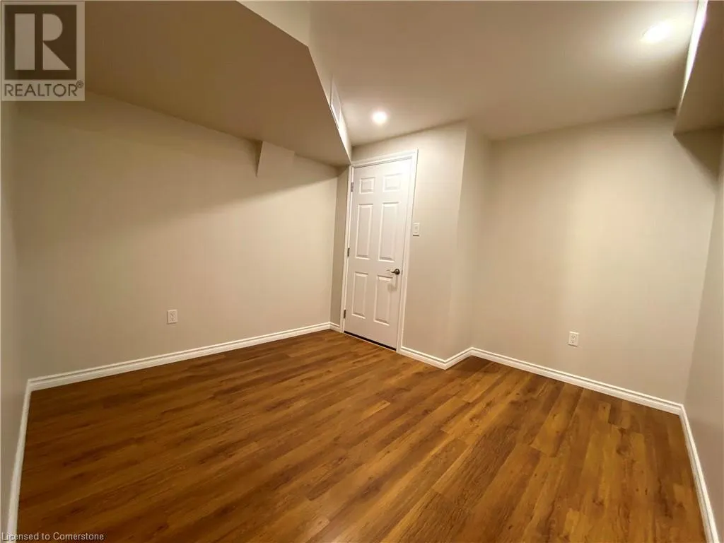 44 WINDSOR Circle