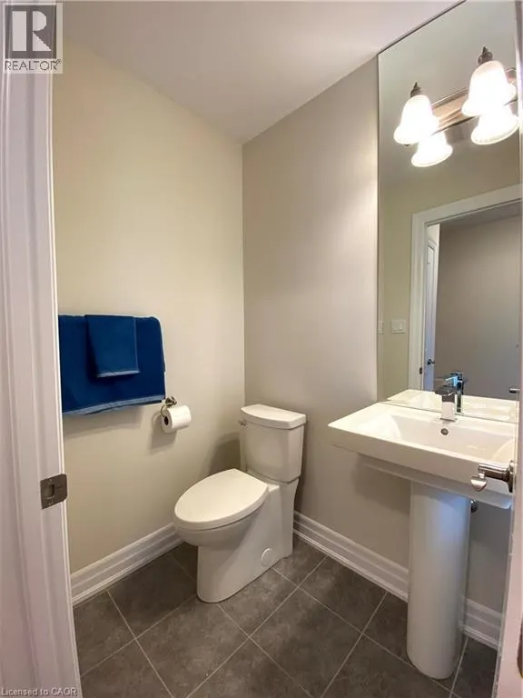 44 WINDSOR Circle