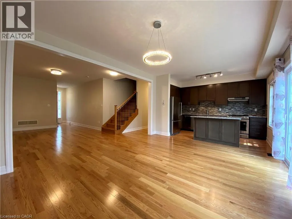 44 WINDSOR Circle