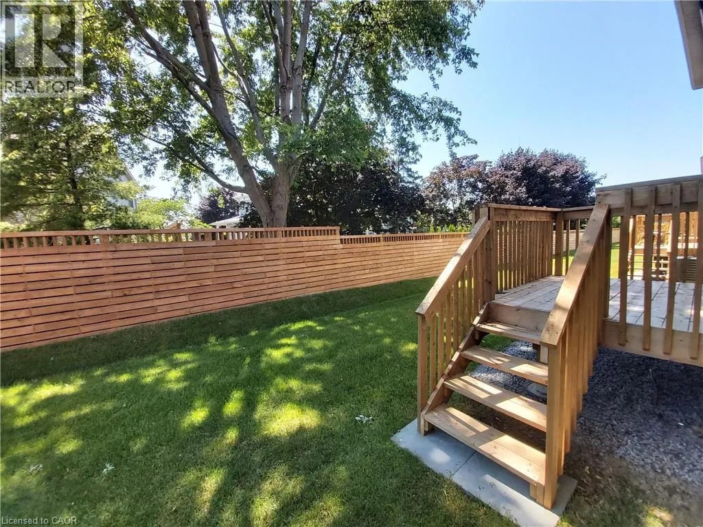 44 WINDSOR Circle