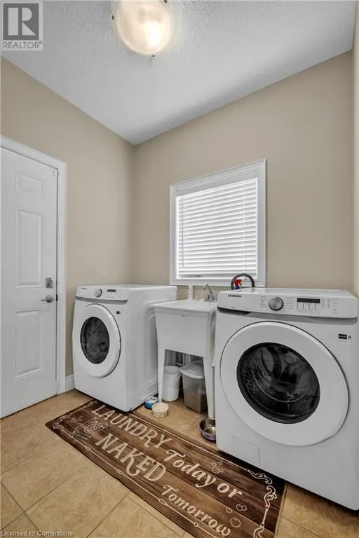 10 WESTVIEW Court