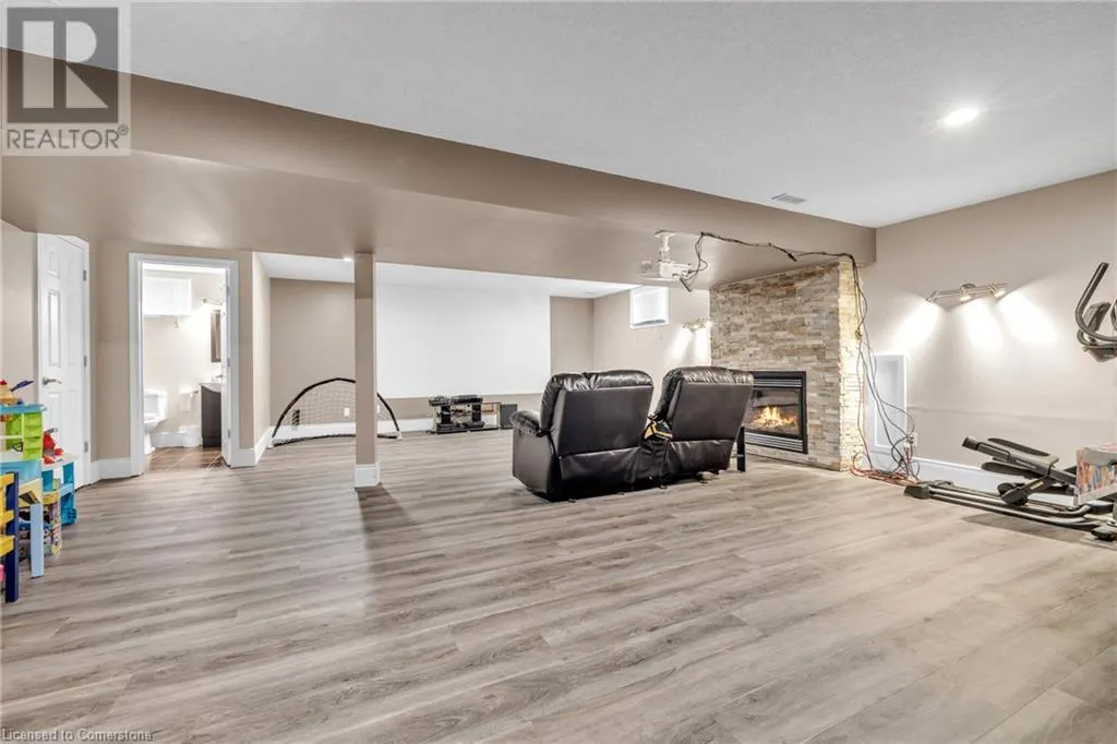 10 WESTVIEW Court