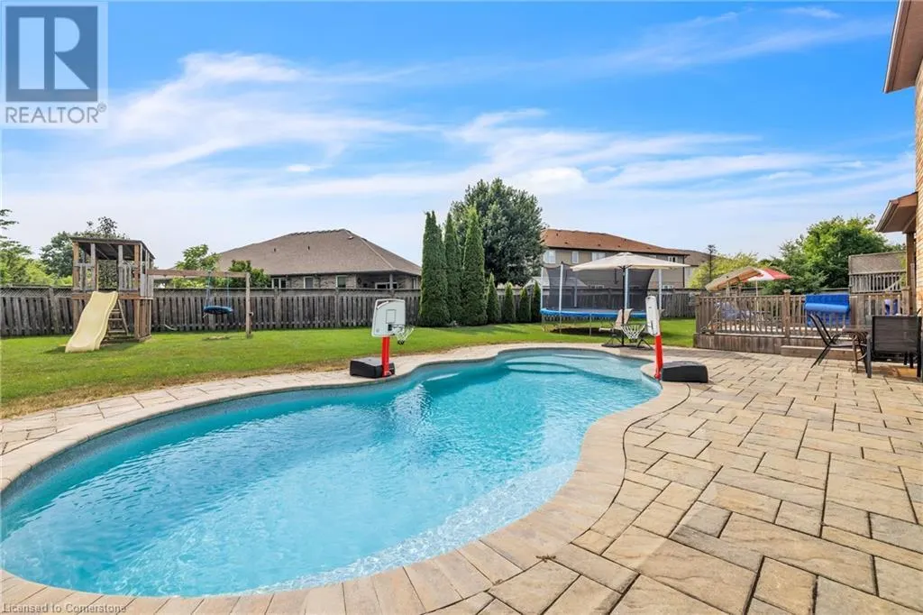 10 WESTVIEW Court