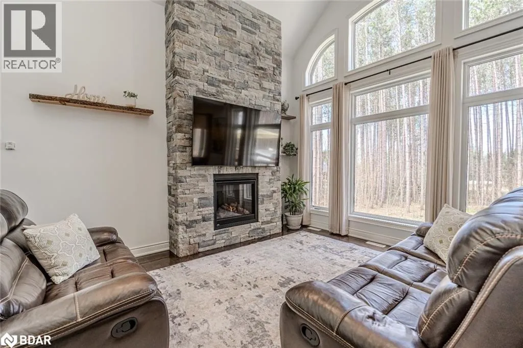 38 WINDERMERE Circle