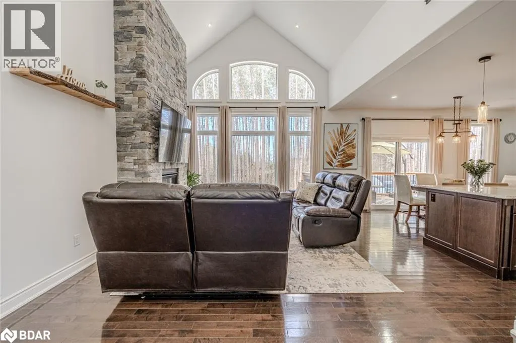 38 WINDERMERE Circle