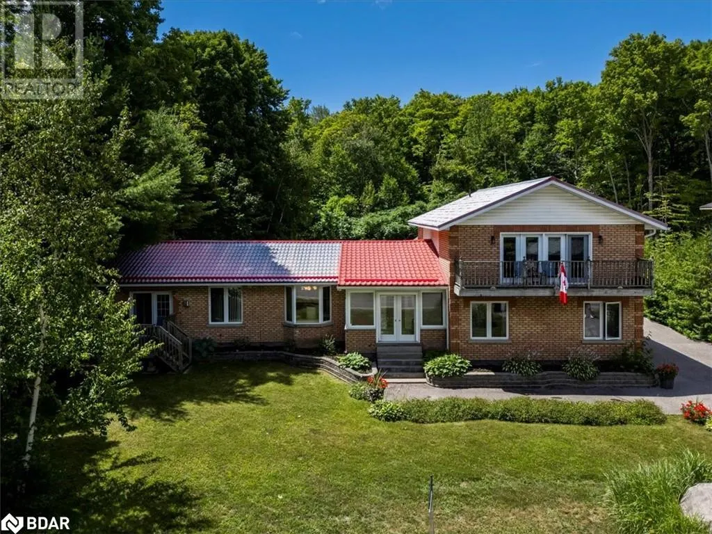 1512 CHAMPLAIN Road